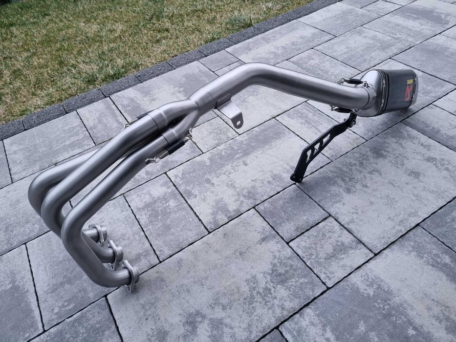 Yamaha MT09 MT-09 MT 09 Tłumik Kolektory Wydech Akrapovic 2021-23