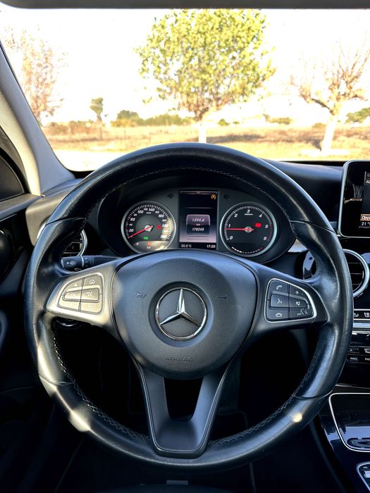 Mercedes-Benz C220d