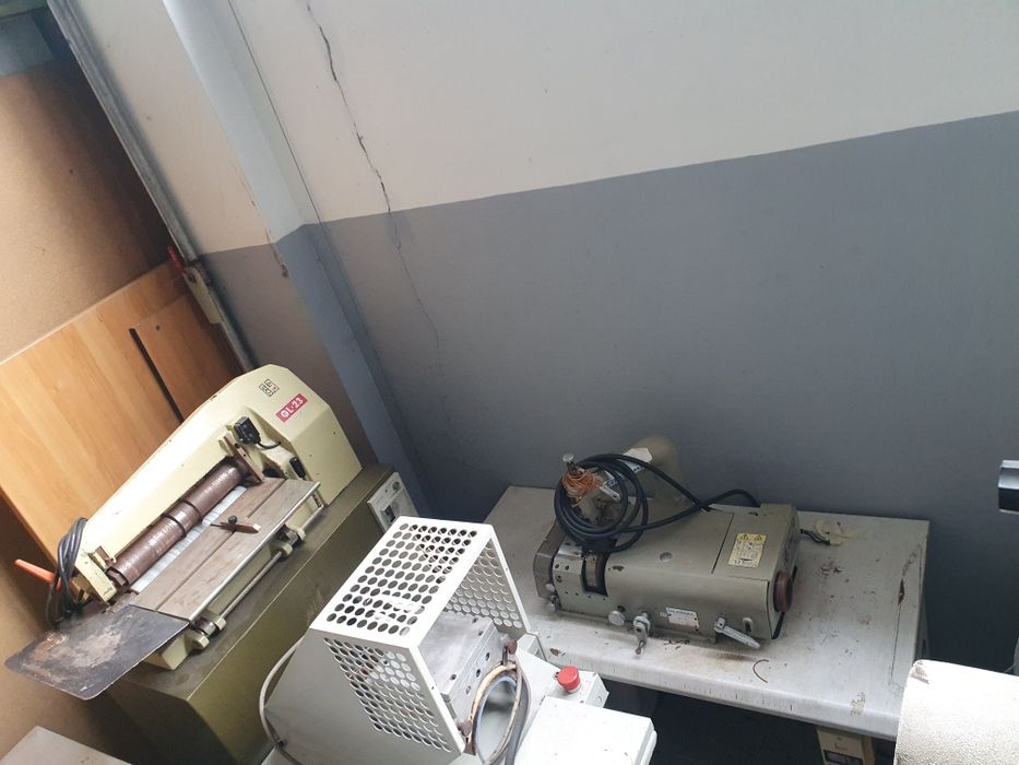 Vendo maquina de cardar e escovadeira