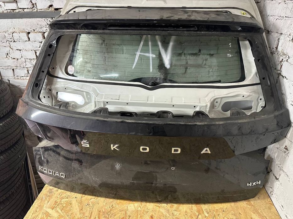 Кришка багажника / Ляда / Задня кришка Skoda Kodiaq  2019---