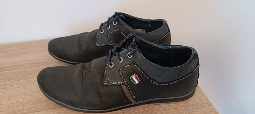 Buty męskie Venezia półbuty niebieskie zamszowe rozmiar 41