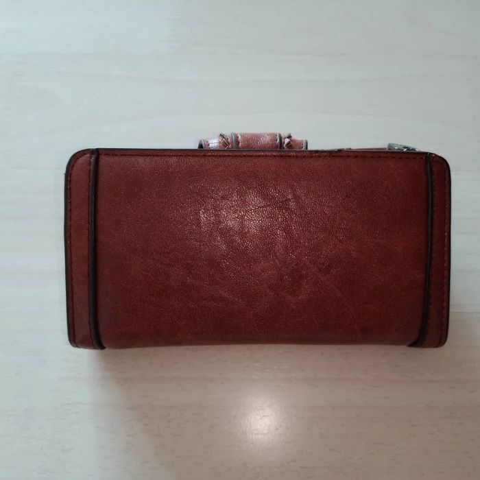 Carteira castanha Mundi