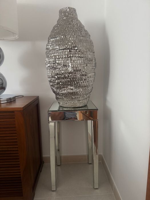 Jarrão em cerâmica prateado decorativo