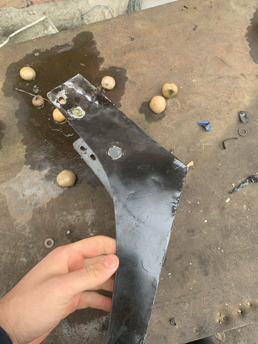 Продам крило ява