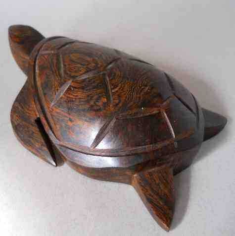 Статуэтка черепахи из дерева ручной работы