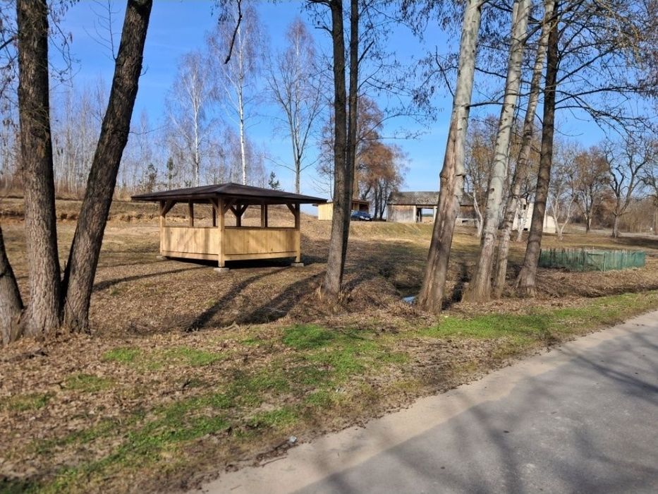 Sprzedam działkę budowlaną nad strumykiem