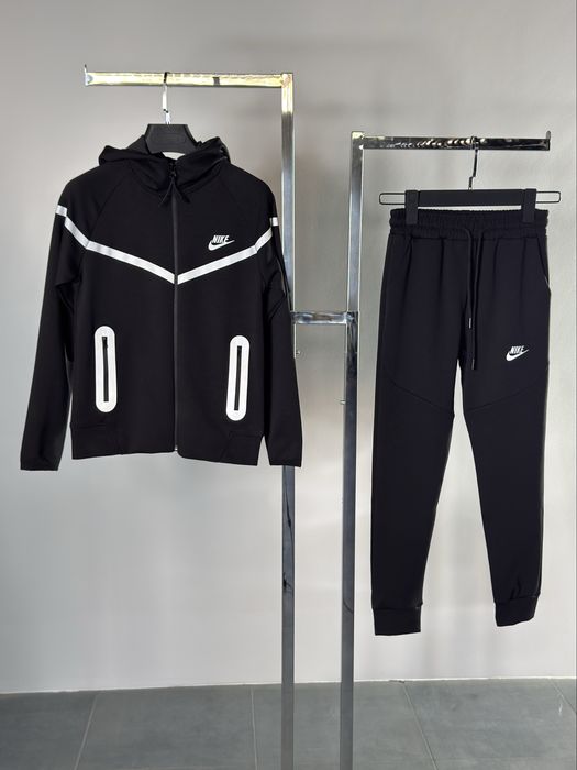 Підлітковий  костюм  nike tech fleece reflective fit  р128-176