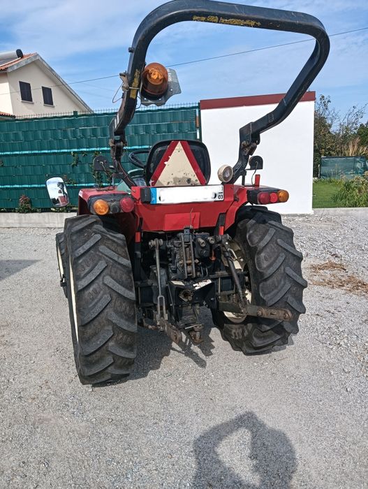 Trator 4x4 de 35cv, c/ Inversor Ano 2010