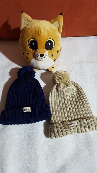 Golas e gorros em lã para homem, mulher e criança