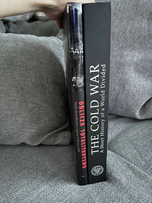 The Cold War + Oblicza totalitaryzmu