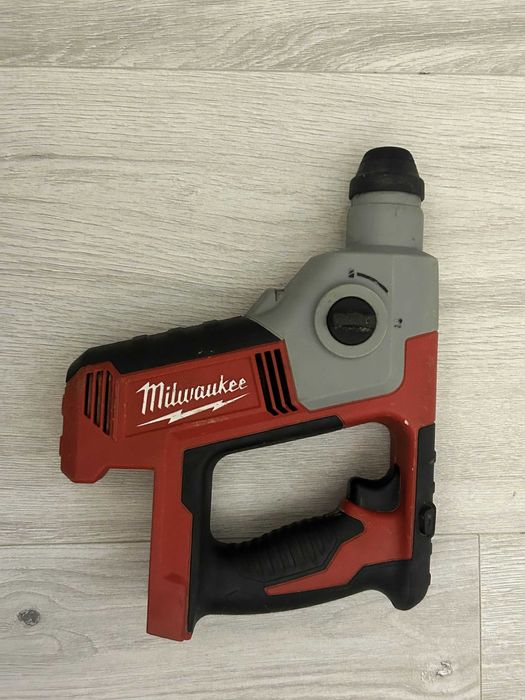 OKAZJA! Milwaukee M18 BH – młotowiertarka SDS-Plus elektronika sprawna