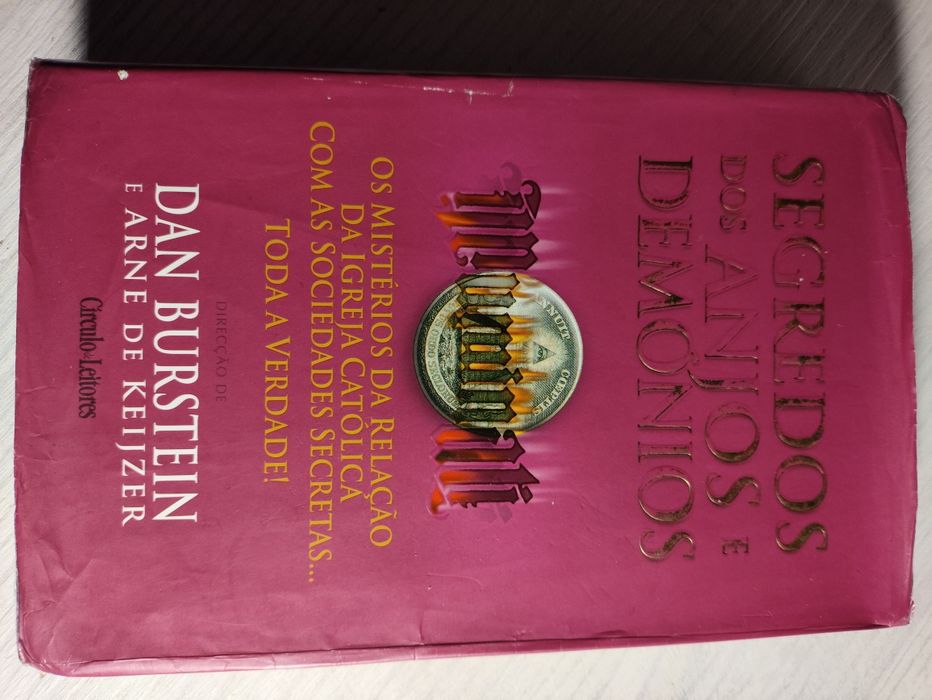 Segredos dos Anjos e Demónios de Dan Burstein e Arne de Keijzer