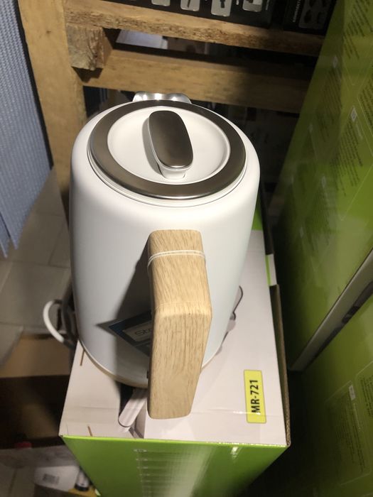 АКЦІЯ!!EKL-F420BWD Електрочайник 1.7л 1850-2200Вт чорний Ardesto