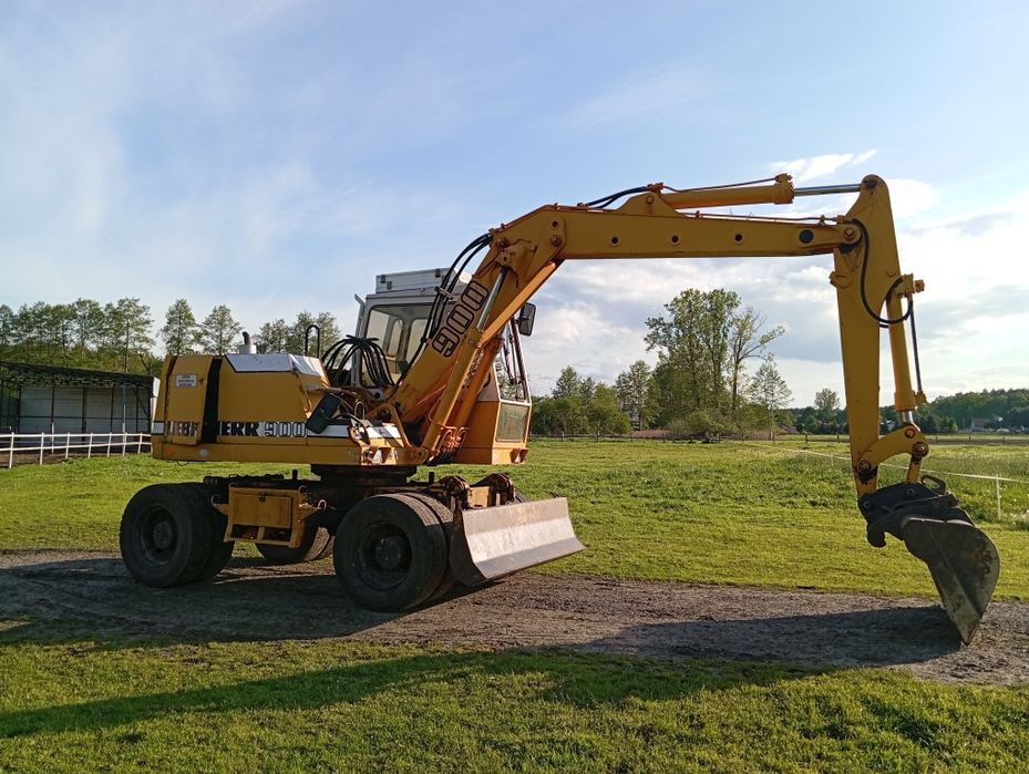 Koparka kołowa Liebherr 900