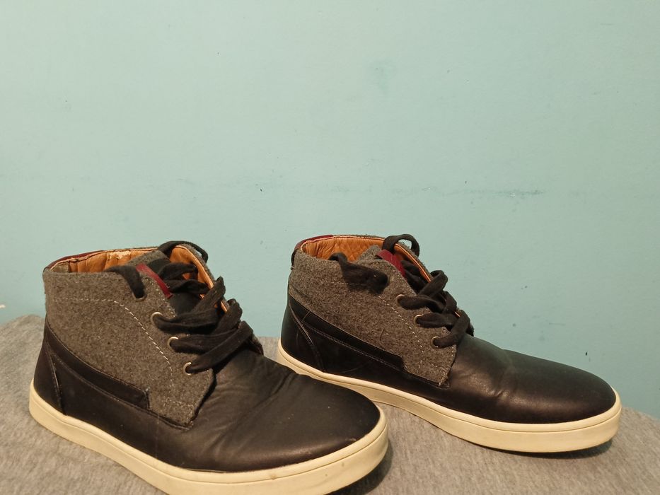 Недорого продам класні чоловічі взуття