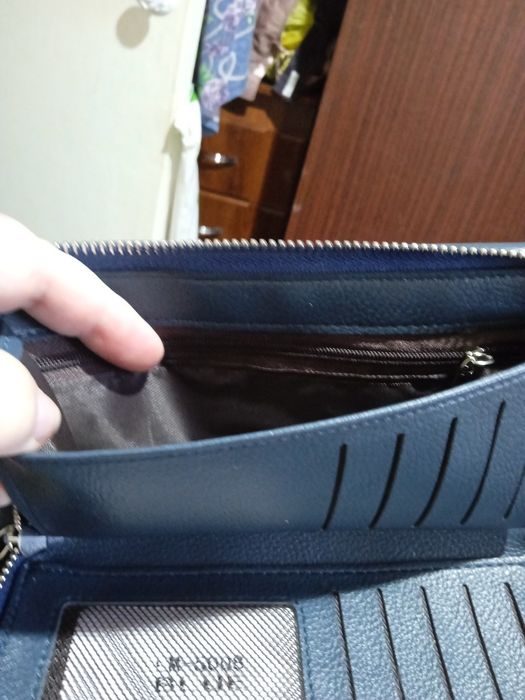 Продам клатч-гаманець.