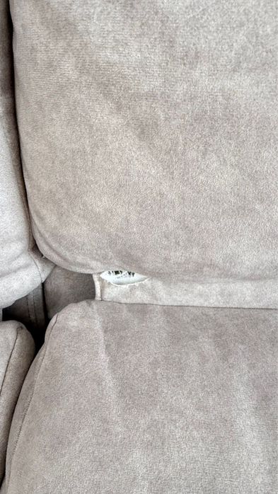 VENDO SOFÁ CAMA COM CHAISE LONG COR CINZA CLARA