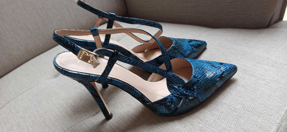 Szpilki Primadonna 39