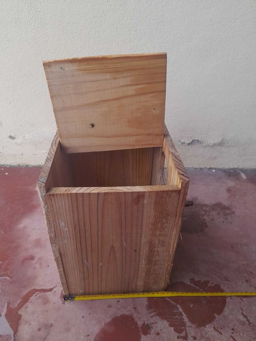 Vendo ninhos para caturras.