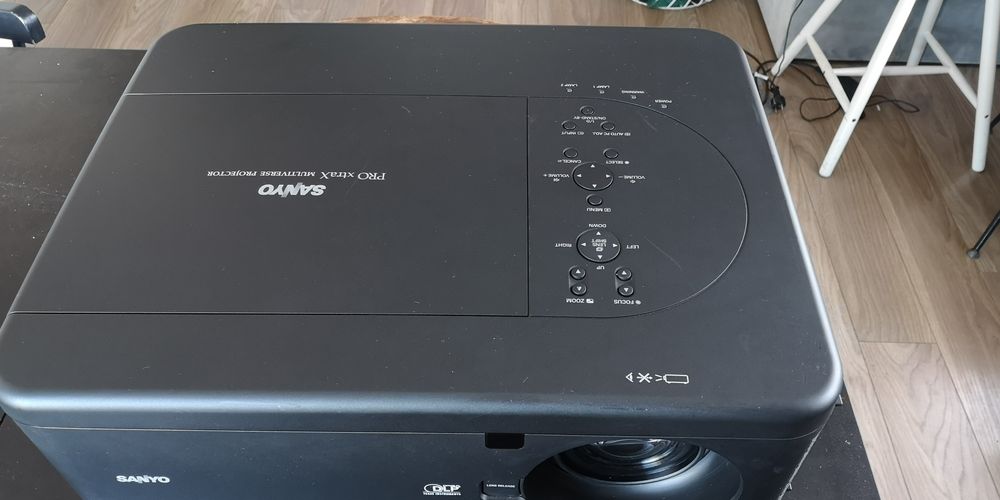 Projektor kinowy do 500cali!!! Sanyo pdg-dxt10l -zamiana