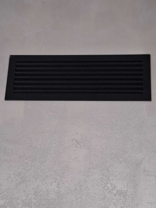 Kratka kominkowa z żaluzjami nowa  wymiary 15×46  cm wewnątrz