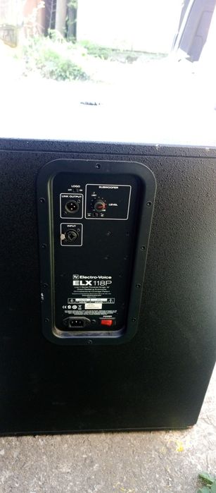 Сабуфер Electro-Voice elx118p