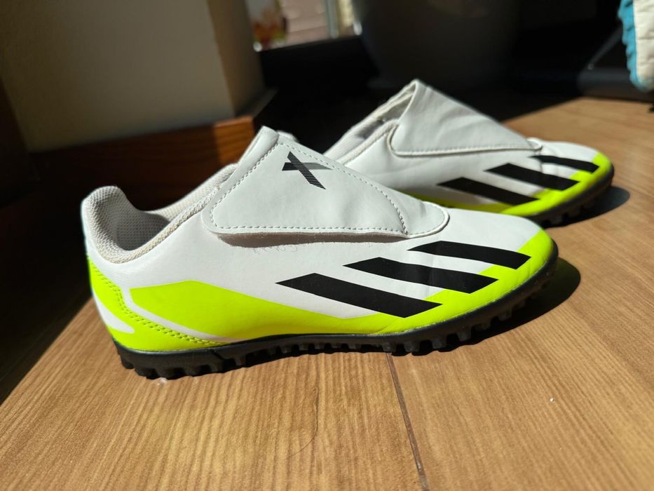 Buty piłkarskie adidas rozm.  33,5