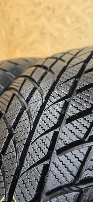 2x 225 50 R18 Bridgestone Blizzak LM001  RSC