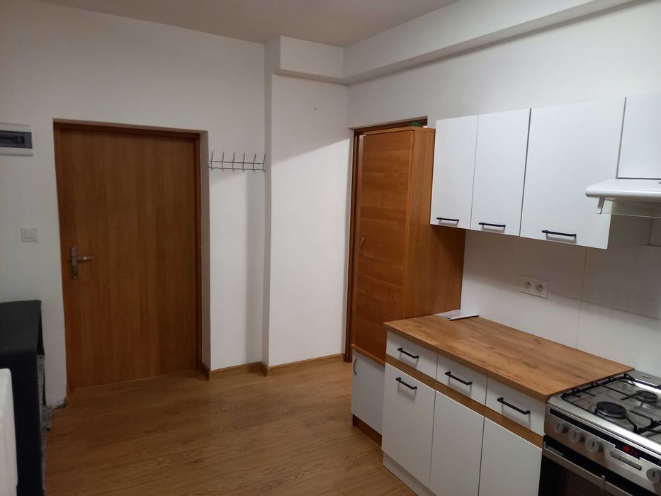 Mieszkanie do wynajęcia, pokój z kuchnią oraz sypialnia, parter