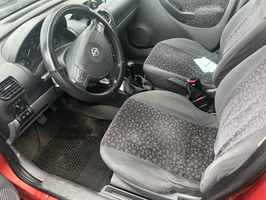 Corsa 2001 - Opel Corsa — Para Mecânico ou Projeto | 420€ (negociável)
