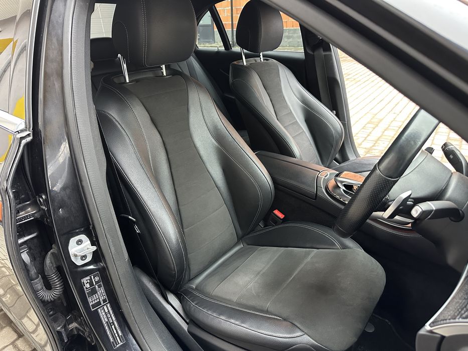 Салон комбінований шкіра з алькантарою Mercedes-Benz W213 Седан