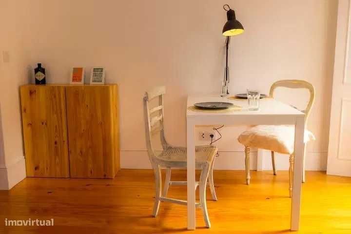 T0+1 Rua do Almada (Porto) mobilado e equipado