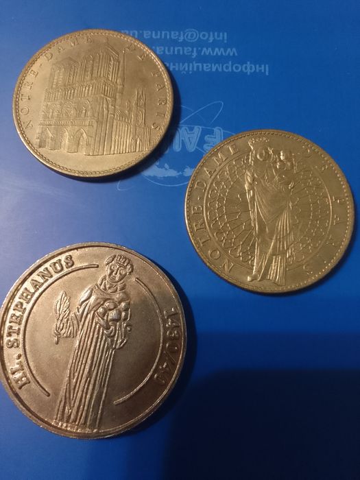 Монеты жетоны франции