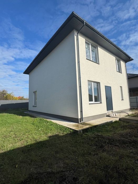 Продаж будинку в центрі Крюківщини