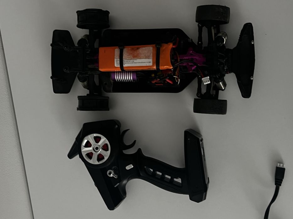 RC машинка FWD 4x4