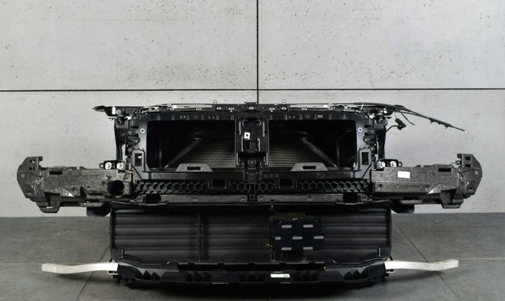 Панель радиаторов телевизор BMW I4 4 G22 G23 G26 Разборка бмв 4