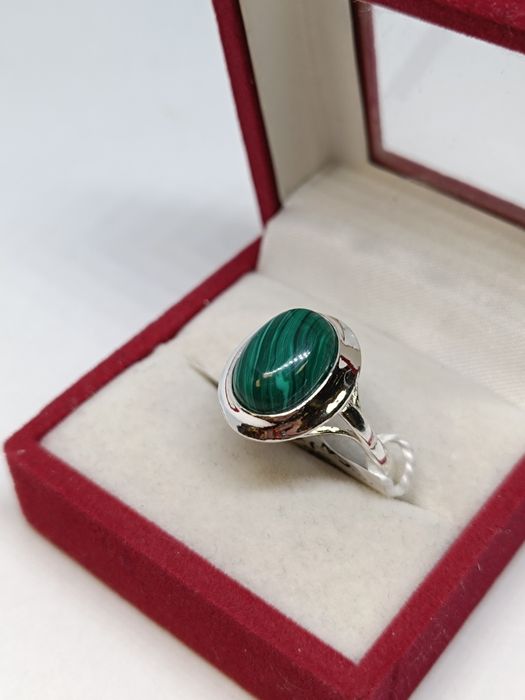 Srebrny pierścionek z malachitem roz.22, srebro próby 925