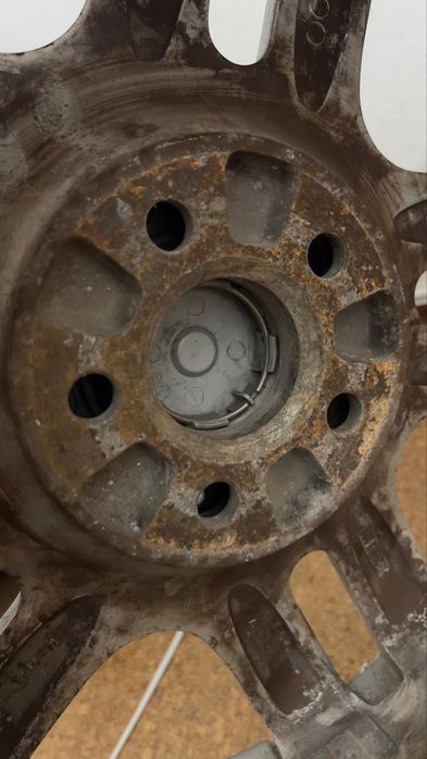 Jantes R16 com pneus
