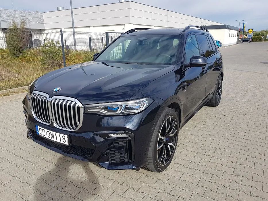 BMW X7