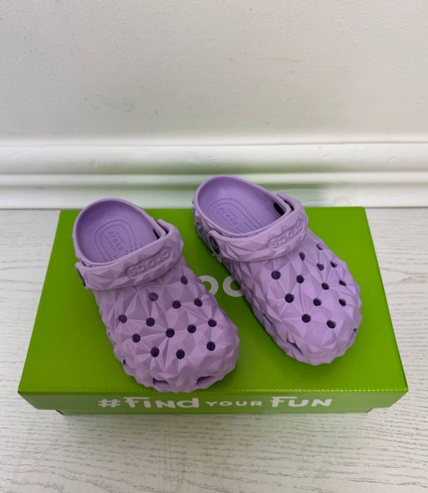 Crocs Classic Kids Geometric Bone, White, Lavander c9 c10 c11 c12 c13 j1 j2 j3
Bone, White, Lavander.
