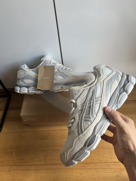 Buty Asics Gel Nyc Bialo Kremowe 44
