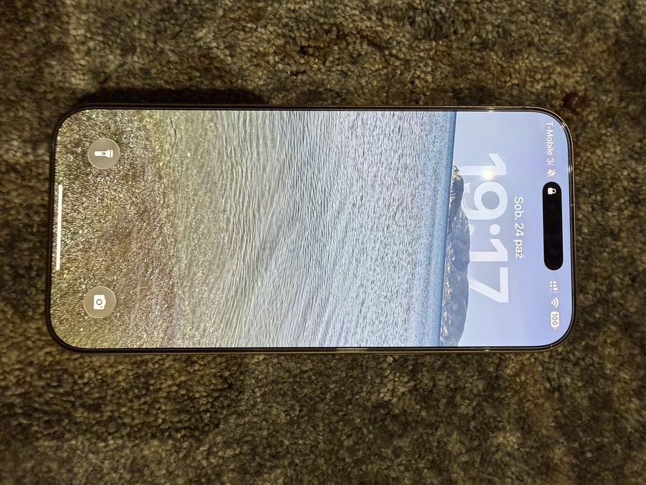Iphone 16 pro max stan bardzo dobry