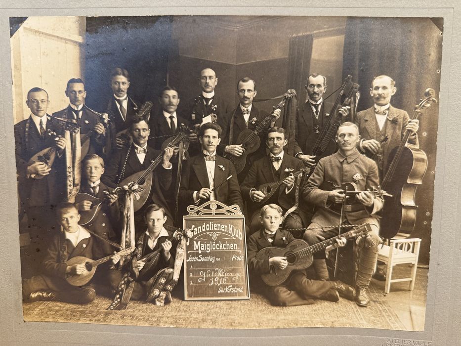 Stara fotografia zespołu muzycznego Mandolinen Klub Maiglöckchen
