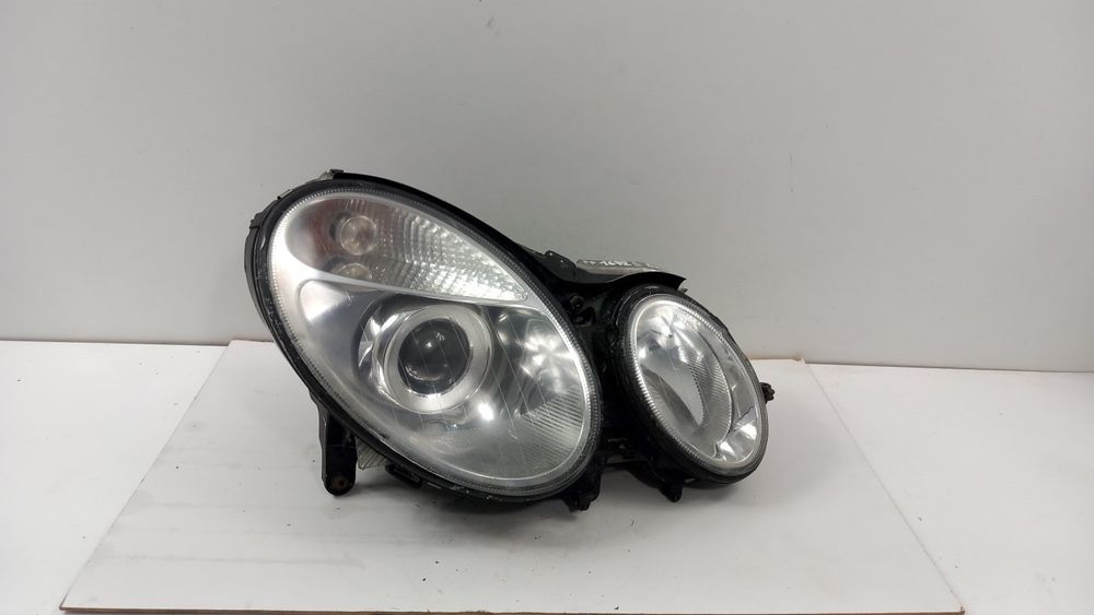 Mercedes E Klasa W211 Lampa Przód Prawa Soczewka H7 Eu