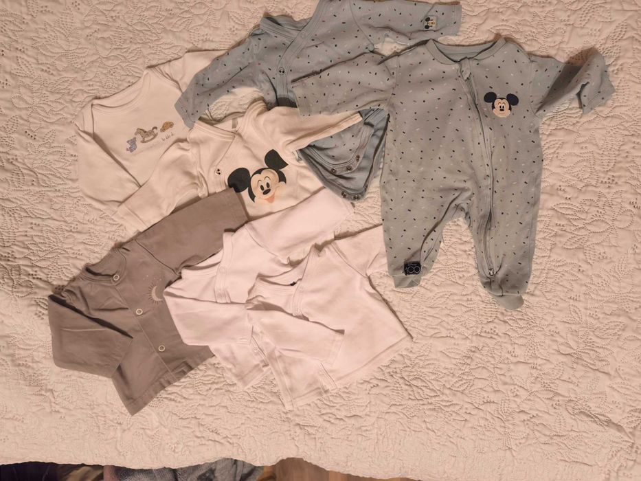 Zestaw ubrań dla noworodka