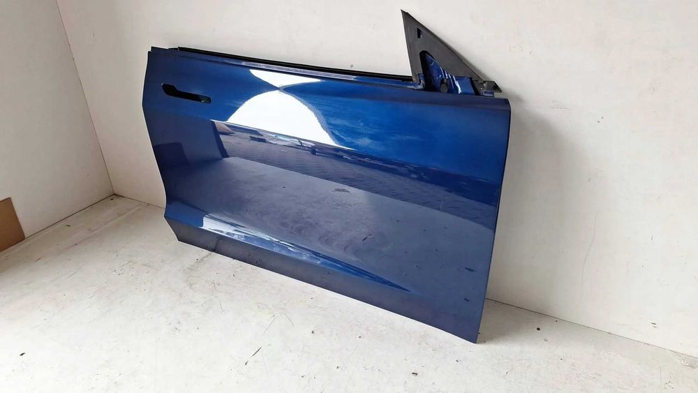 Tesla Model 3 - двері передні двері задні рест дорест