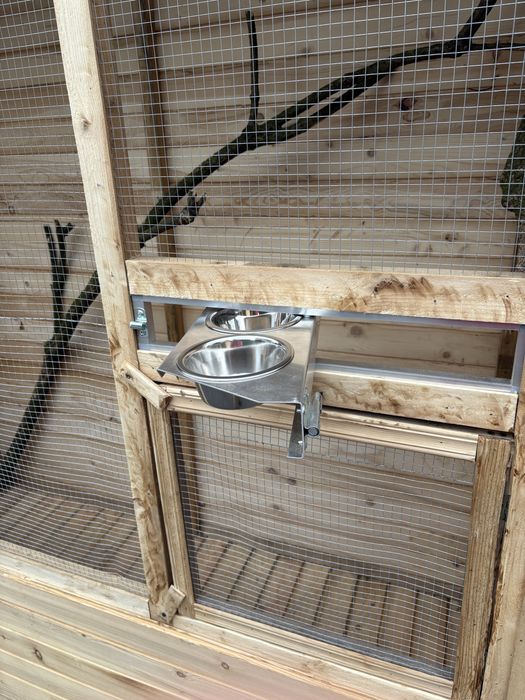 Nowa woliera klatka dla ptaków/papug – solidna, drewniana, na kółkach