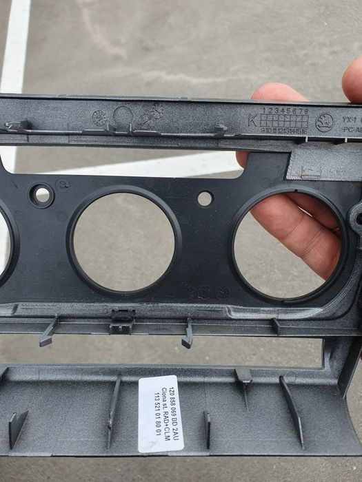 Переходная рамка для Магнитолы skoda a5 swing sk-1z0 035 161f