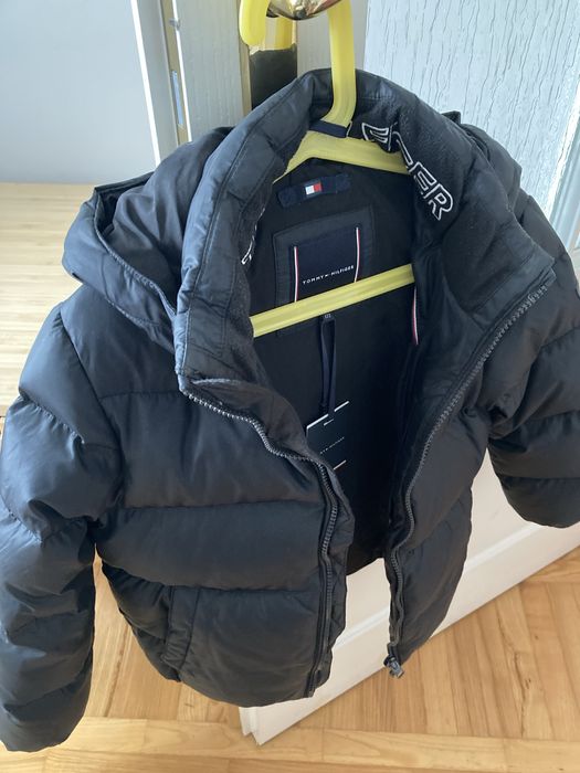 Zimowa kurtka dla chlopca 122 Tommy Hilfiger