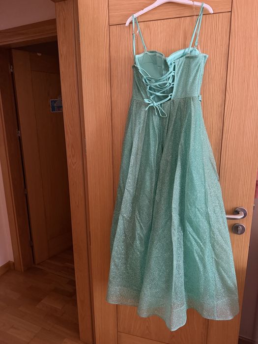Vestido cerimonia 2026 Midi